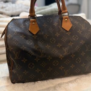 Louis Vuitton Monogram Speedy 30